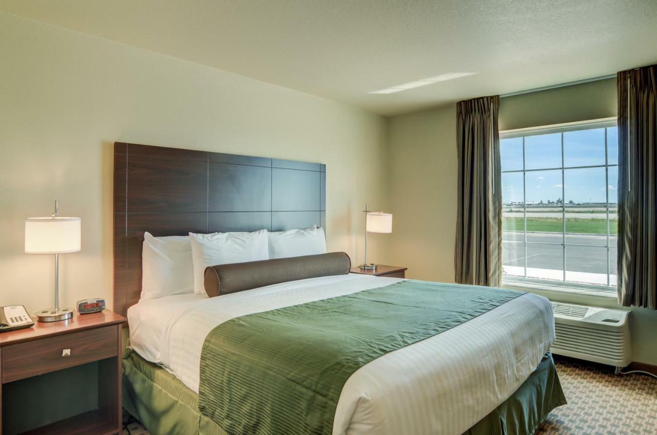 Cobblestone Inn & Suites-Kersey Exteriör bild
